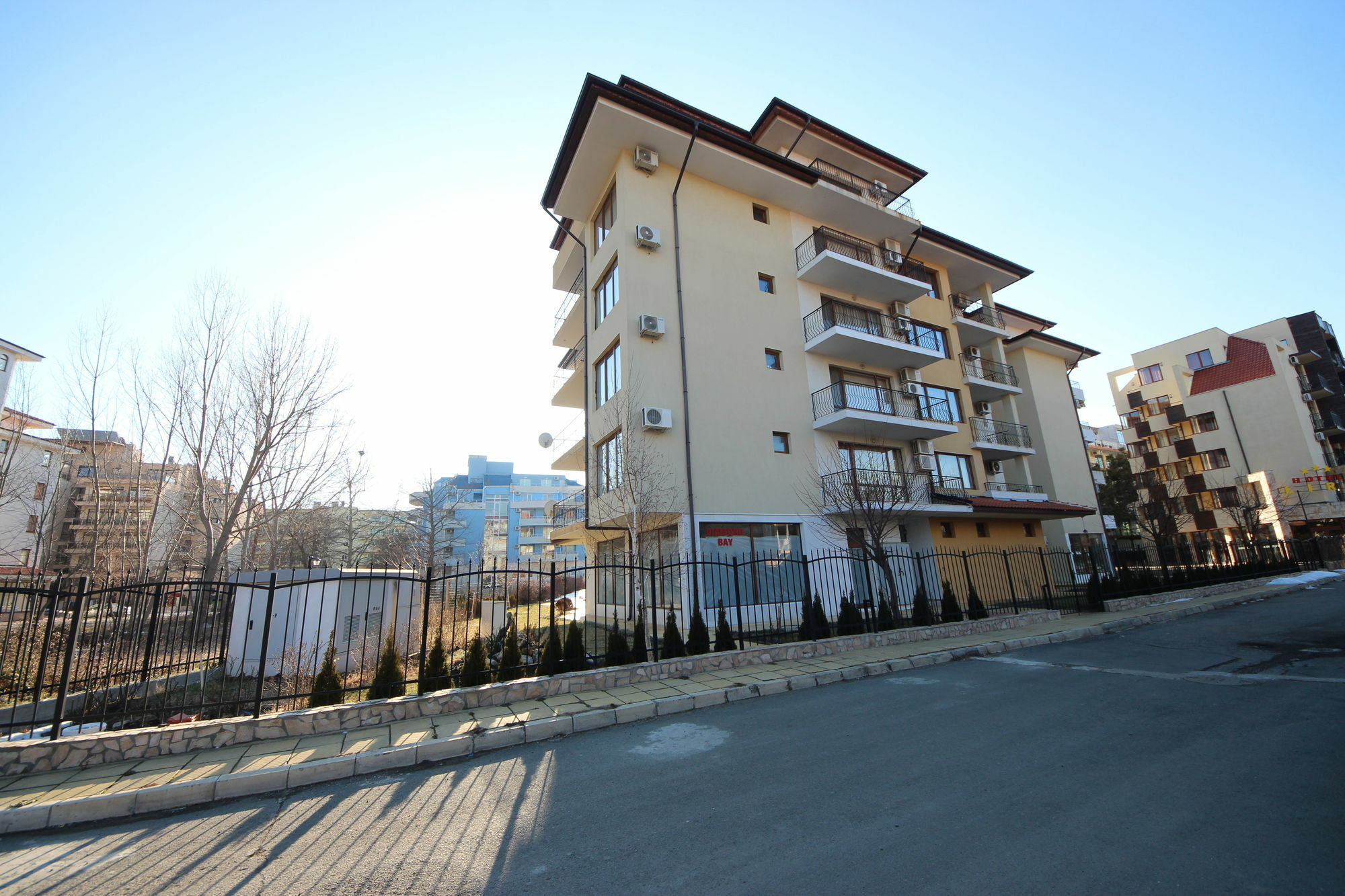 Menada Diamond Bay Apartments Slântsjev Brjag Eksteriør bilde